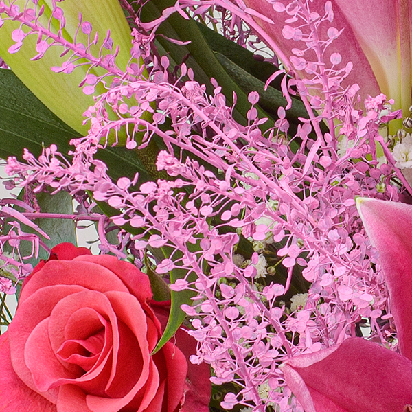 Blumenstrauß Die Beste mit Vase & Ferrero Giotto 3er