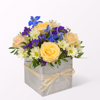 Arrangement Joy with 3 Ferrero Giotto