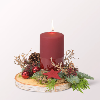 Christmas Arrangement with Bordeaux Coloured Candle with Halloren Balls