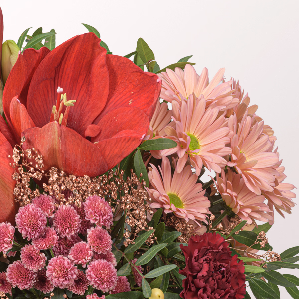 Blumenstrauß Wintertraum mit Halloren Kugeln & Vase
