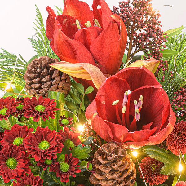 Blumenstrauß Merry Christmas mit Halloren Kugeln & Vase