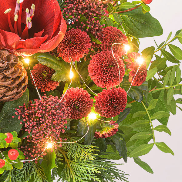 Blumenstrauß Merry Christmas mit Halloren Kugeln & Vase