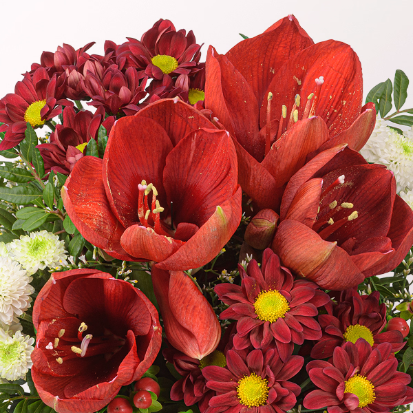 Flower Bouquet Winterzauber with Halloren Balls & vase