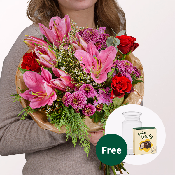 Flower Bouquet Weihnachtsromanze with Halloren Balls & vase
