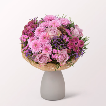 Flower Bouquet Weihnachtstanz with Halloren Balls & vase