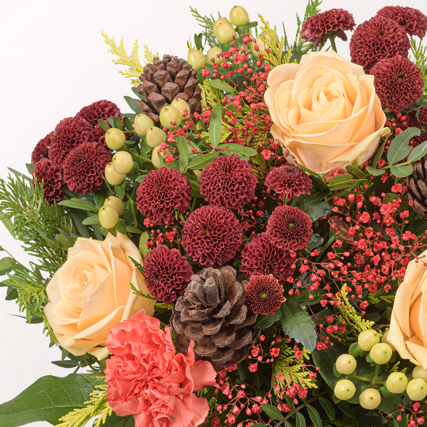 Blumenstrauß Weihnachtsherz mit Halloren Kugeln & Vase