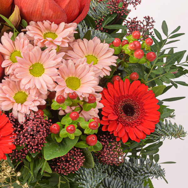 Blumenstrauß Kaminfeuer mit Halloren Kugeln & Vase