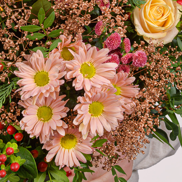 Premiumstrauß Wintersonne mit Premiumvase & Halloren Kugeln