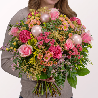 Premiumstrauß Feliz Navidad mit Premiumvase & Halloren Kugeln