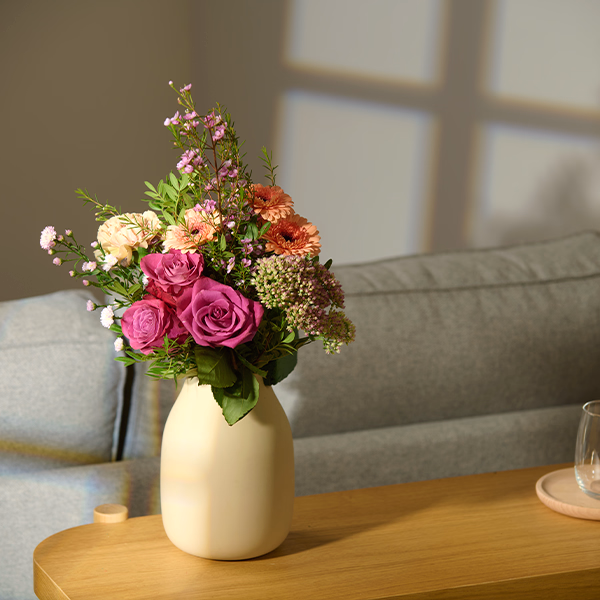 Flower Poem mit Halloren Kugeln & Vase