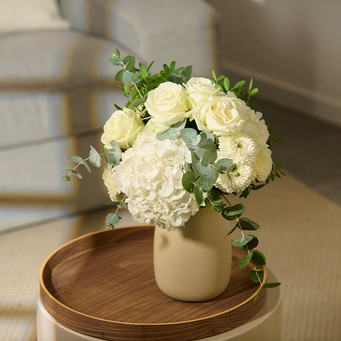 Romance mit Premiumvase & Halloren Kugeln