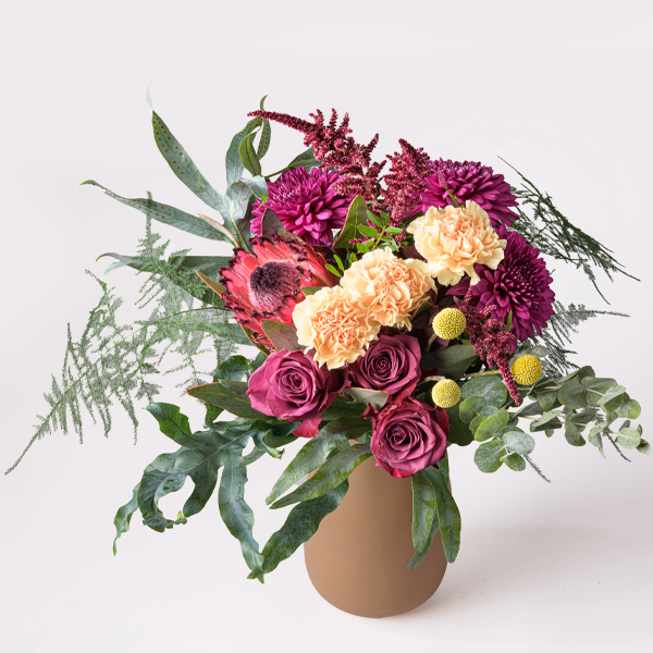 Happy Day with Premium Vase & Halloren Balls