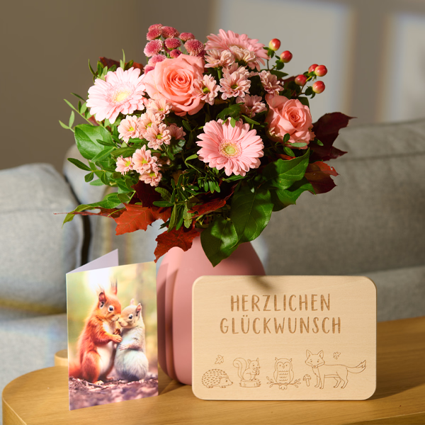 Flower Bouquet Lieber Gruß with Breakfast Board & vase