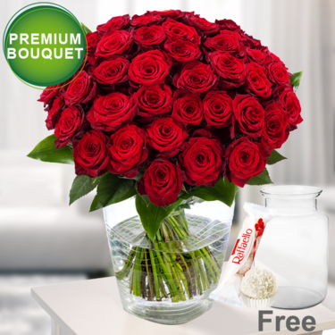 freshly tied Premium Bouquet Paris with premium vase & Ferrero Raffaello